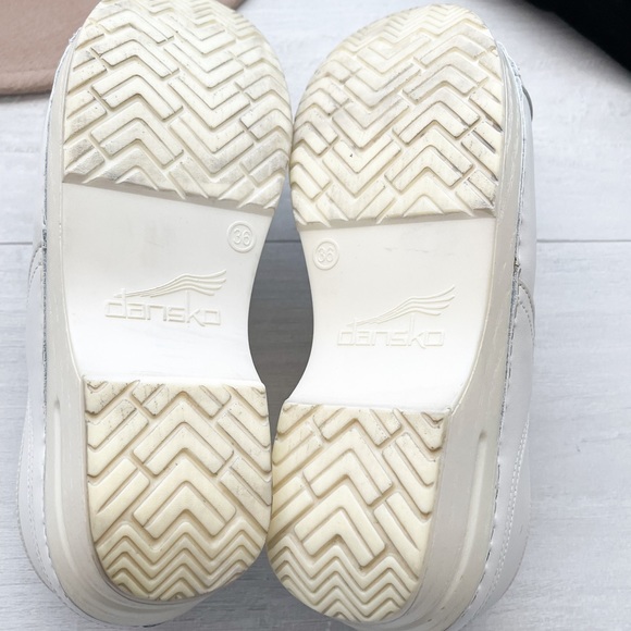 DANSKO Phoebe Professional Comfort Box Women’s Clog - Picture 14 of 17